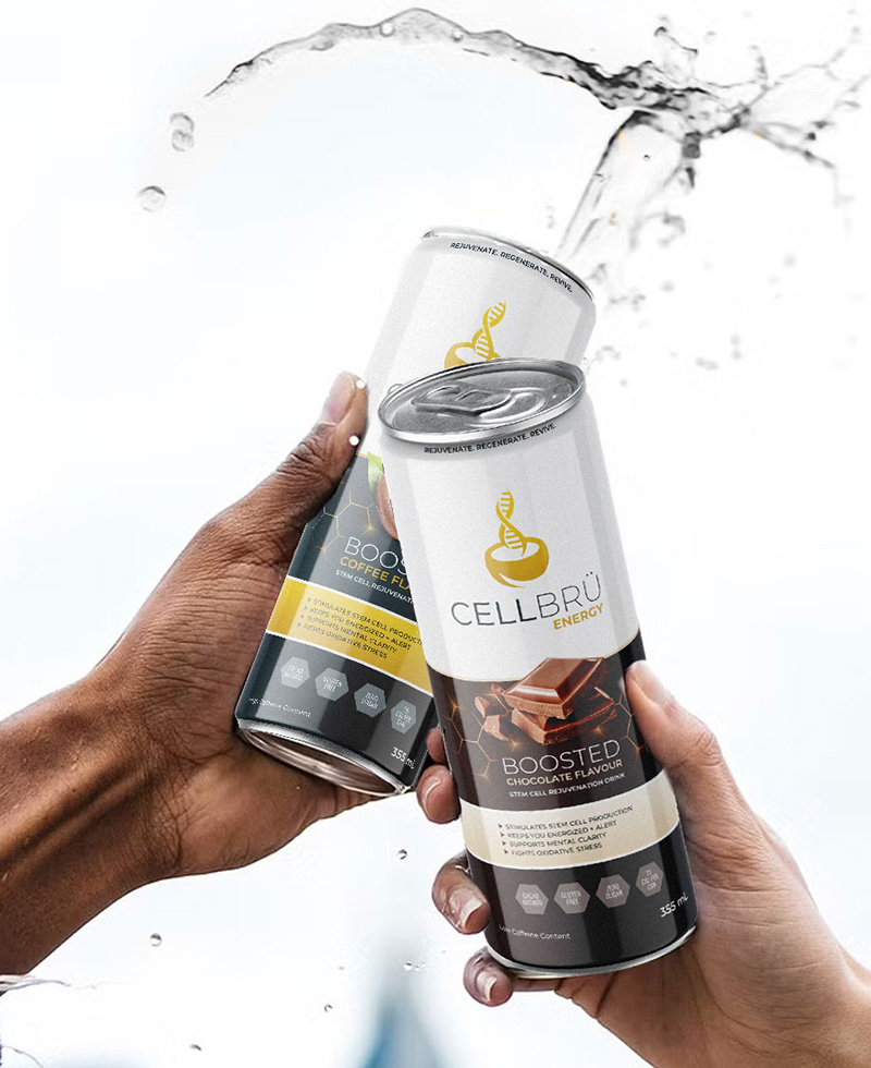 Two people cheers with CellBrü